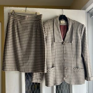 Barami 100% fully lined 2 Pc CAREER skirt Suit Brown/taupe size 12 with collar